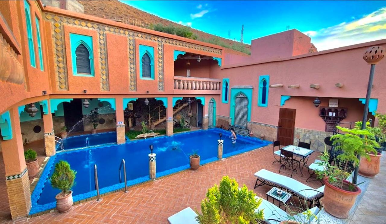 savor-authentic-moroccan-cuisine-at-this-luxurious-boutique-hotel